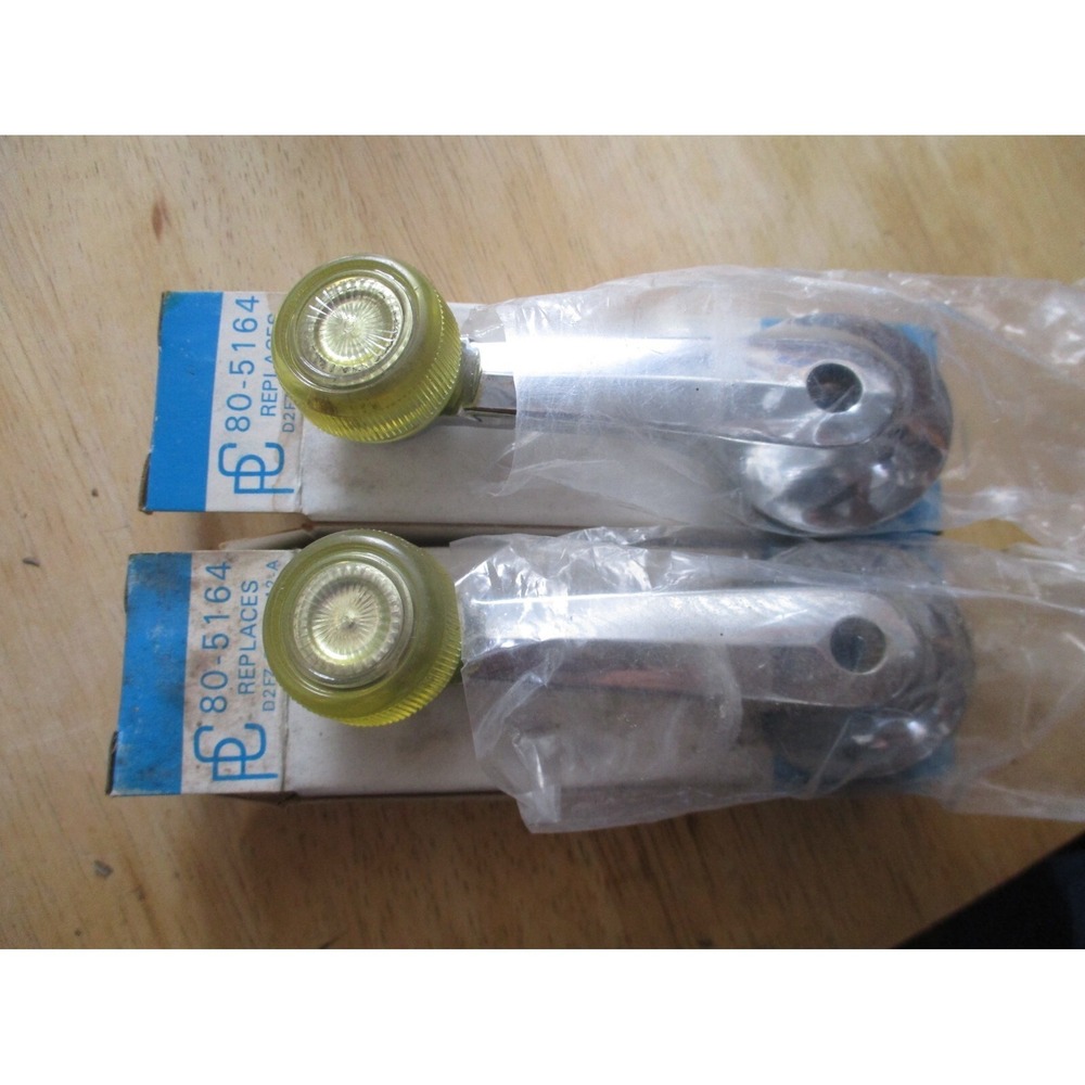 (2) NEW -NOS 80-5164 Window Crank Handle - D2FZ-6223342-A 76916